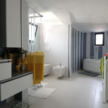 Marina Piccola Apartment Bari Exterior photo